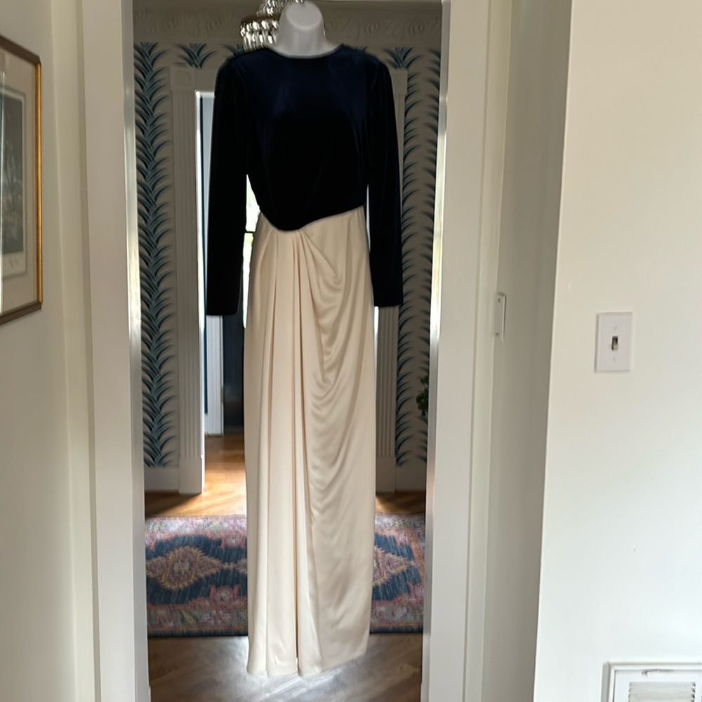 Monique Lhuillier Twi-Tone Velvet And Satin Gown